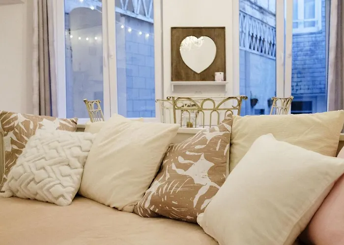 Апартаменты L'hotel De Police - Topdestination-spa *